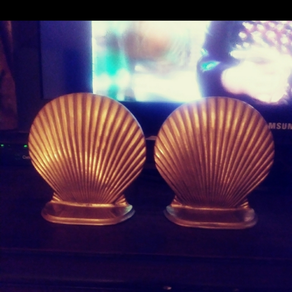 Two brass shell book ends - Picture 3 of 8